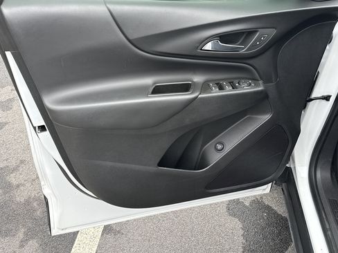 Certified 2022 Chevrolet Equinox LT image 11