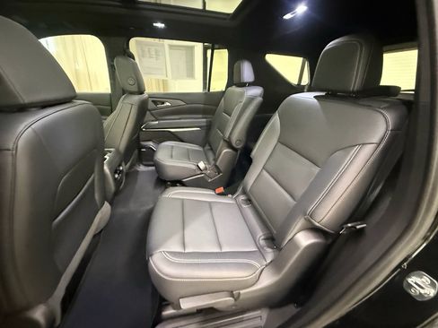 Certified 2024 Chevrolet Traverse LT w/ Enhanced Driving Package image 19