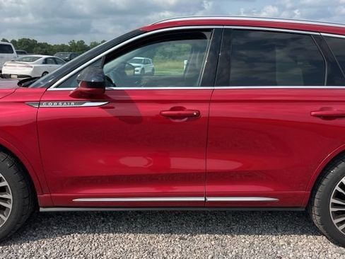 Used 2021 Lincoln Corsair AWD w/ Sport Package image 4