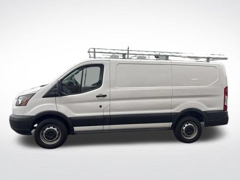 Used 2018 Ford Transit 250 130 Low Roof RWD image 4