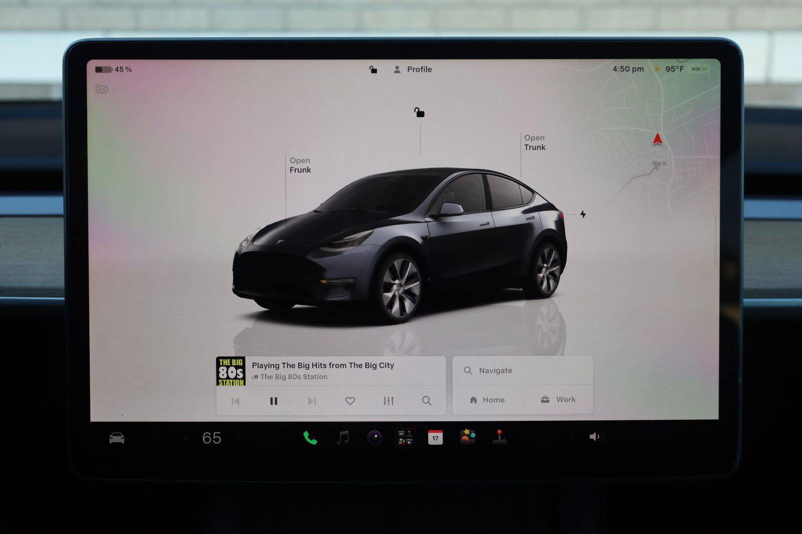 Used 2023 Tesla Model Y Long Range AWD/4WD image 39