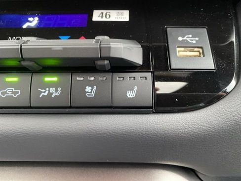 New 2026 Toyota Tundra Platinum image 12