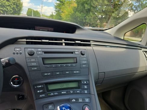 Used 2011 Toyota Prius Two w/ Preferred Accessory Pkg FWD image 20