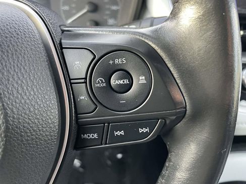 Used 2023 Toyota Corolla SE image 33
