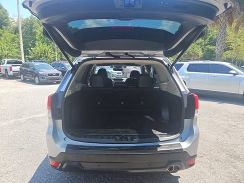 Used 2021 Subaru Forester Limited w/ Popular Package #3 AWD/4WD image 6