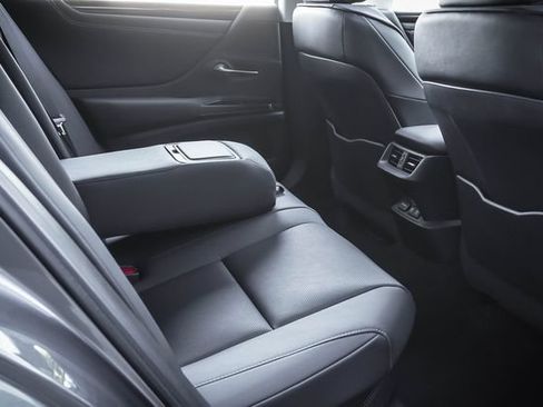Used 2021 Lexus ES 300h w/ Premium Package FWD image 24