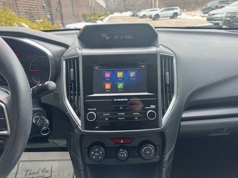 Used 2018 Subaru Impreza 2.0i Premium image 11