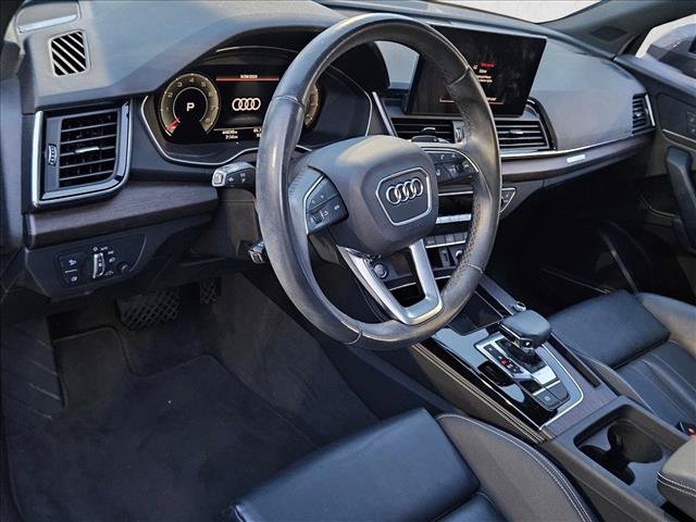 Used 2023 Audi Q5 2.0T Premium Plus w/ Premium Plus Package AWD/4WD image 10