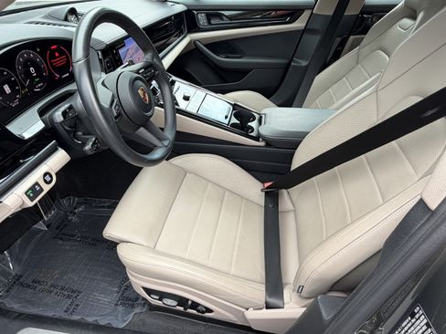 Certified 2025 Porsche Panamera 4 E-Hybrid AWD/4WD image 4