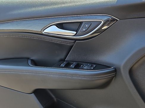 Used 2021 Buick Envision Preferred w/ Sport Touring Package FWD image 12