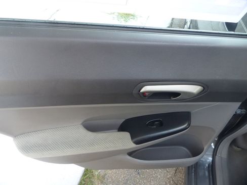 Used 2010 Honda Civic LX image 12