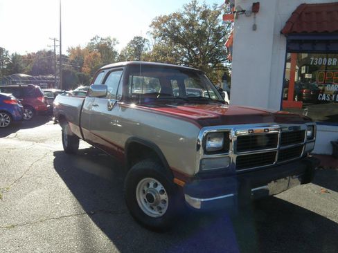 Used 1993 Dodge D/W Truck 150 image 7