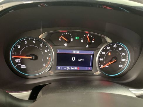 Used 2023 Chevrolet Traverse LT AWD/4WD image 13
