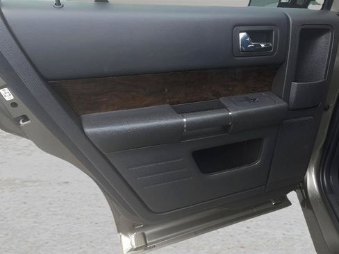 Used 2014 Ford Flex Limited w/ Equipment Group 303A AWD/4WD image 19