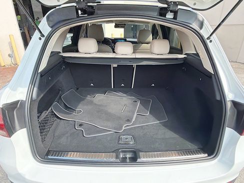 Used 2022 Mercedes-Benz GLC 300 w/ Premium Package Lite image 25