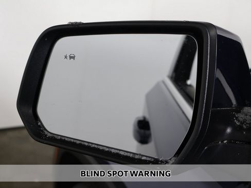 Used 2022 Chevrolet Traverse LT w/ LPO, Floor Liner Package image 3