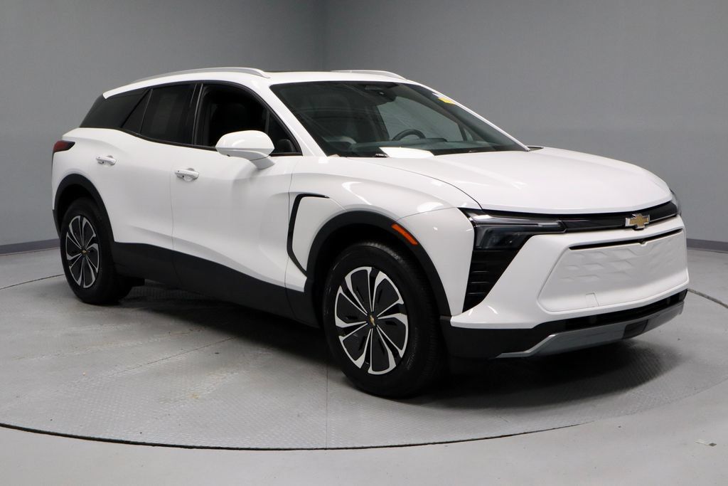 Used 2024 Chevrolet Blazer EV LT AWD/4WD image 1