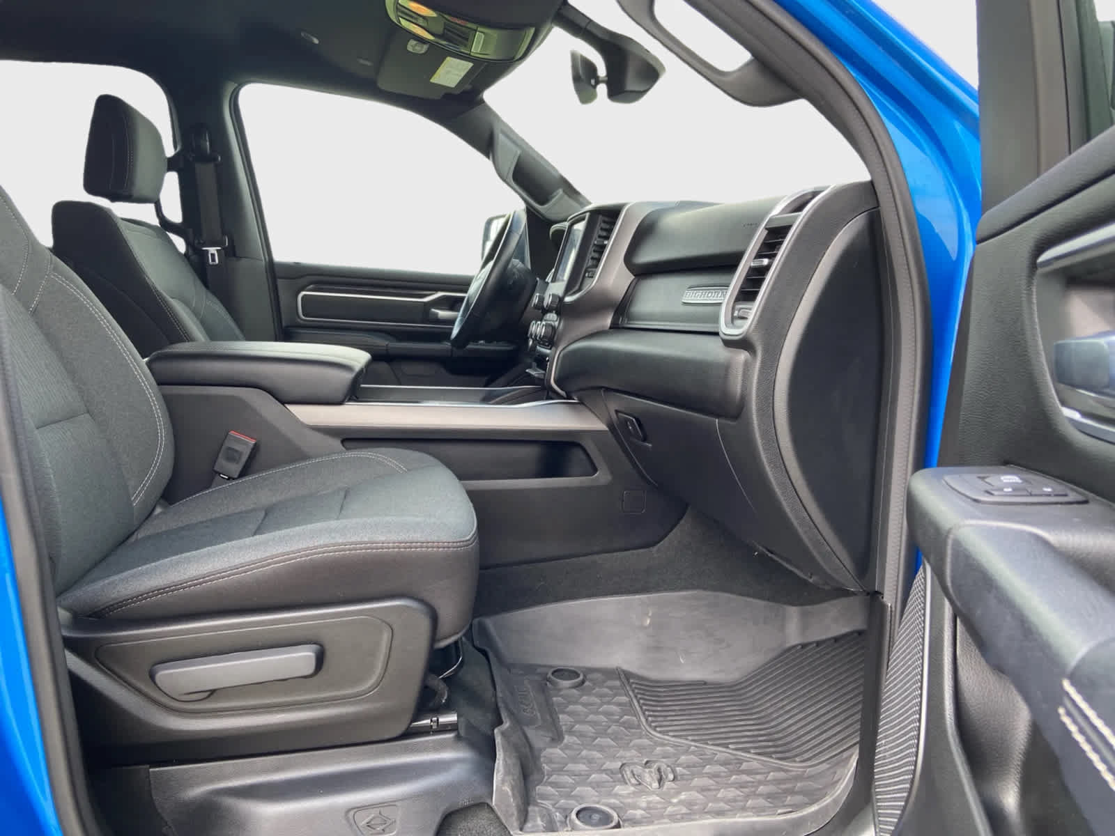 Used 2023 RAM 1500 Big Horn AWD/4WD image 15