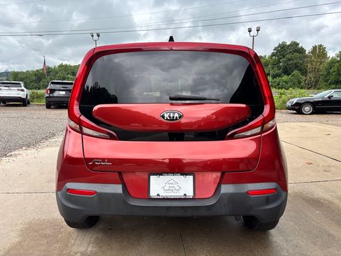 Used 2021 Kia Soul LX FWD image 3