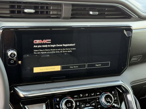 New 2026 GMC Sierra 1500 Denali w/ Technology Package image 15