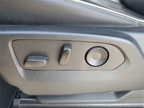 Used 2021 GMC Yukon SLT w/ SLT Luxury Package image 21