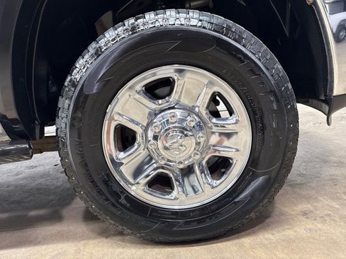 Used 2018 RAM 2500 Tradesman w/ Chrome Appearance Group image 38