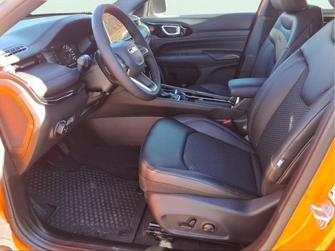New 2026 Jeep Compass Latitude AWD/4WD image 15
