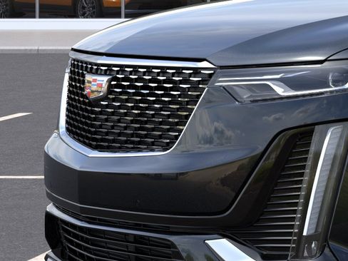 New 2025 Cadillac XT6 Luxury image 13