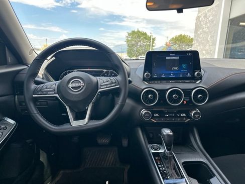 Used 2025 Nissan Sentra SR FWD image 8