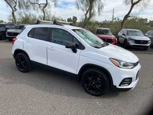 Used 2020 Chevrolet Trax LT w/ Redline Edition image 18