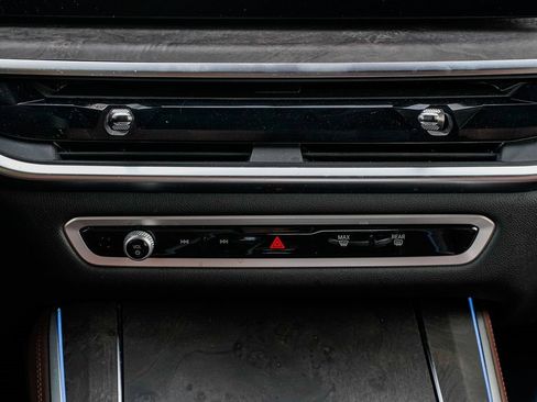 Certified 2025 BMW X5 M60i image 15