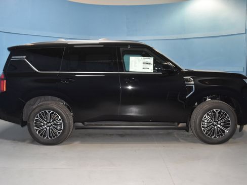 New 2025 Nissan Armada SL w/ Captain's Chari Seat Package image 20