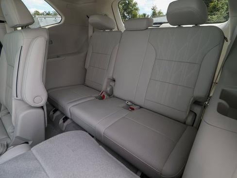 New 2026 Buick Enclave Avenir w/ Super Cruise Package image 28