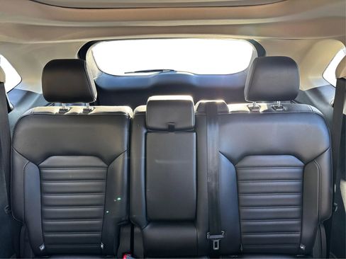 Used 2019 Ford Edge SEL w/ Equipment Group 201A image 17