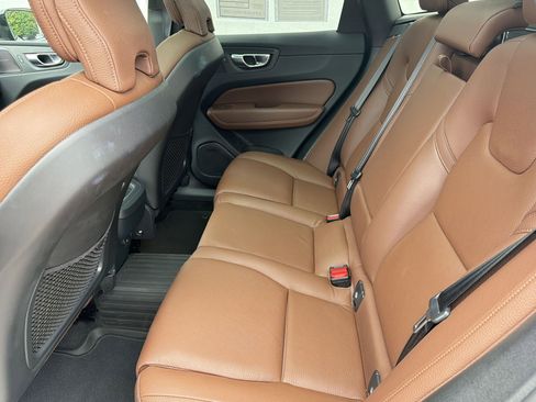 Used 2023 Volvo XC60 B5 Plus w/ Protection Package Premier AWD/4WD image 14