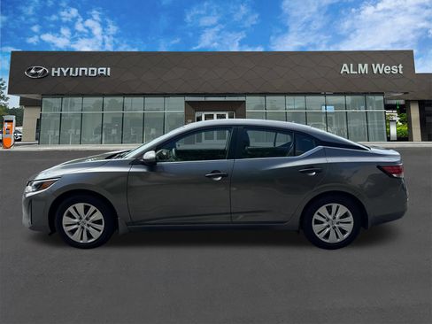 Used 2024 Nissan Sentra S FWD image 8