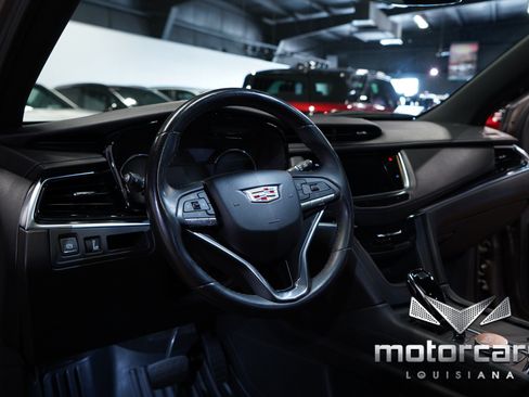 Used 2022 Cadillac XT6 Luxury FWD image 25