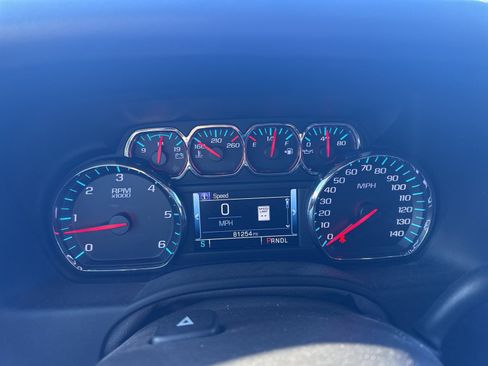 Used 2017 GMC Yukon SLT w/ Premium Edition image 12