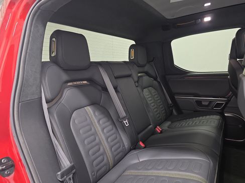 Used 2023 Rivian R1T Adventure AWD/4WD image 22