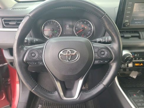 Used 2019 Toyota RAV4 XLE image 19