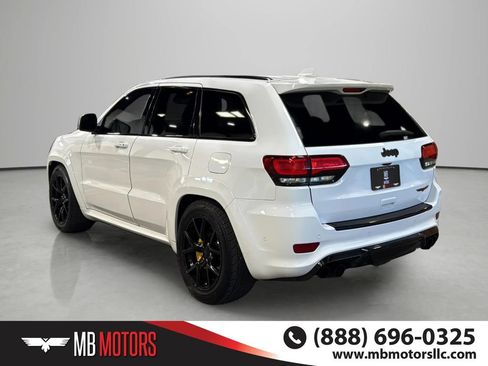 Used 2018 Jeep Grand Cherokee Trackhawk w/ Trailer Tow Group IV AWD/4WD image 3