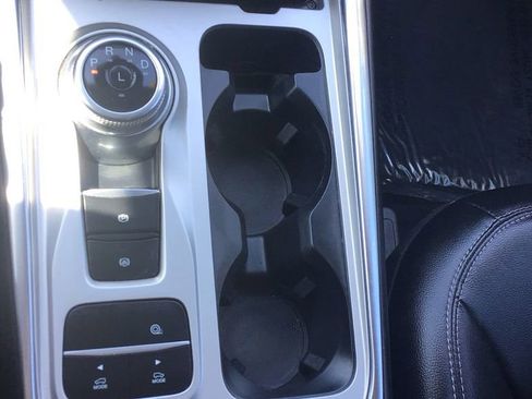 Certified 2022 Ford Explorer Limited w/ Equipment Group 301A image 32