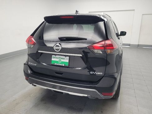 Used 2018 Nissan Rogue SV image 7