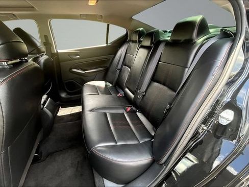 Used 2024 Nissan Altima 2.5 SR w/ SR Premium Package FWD image 21