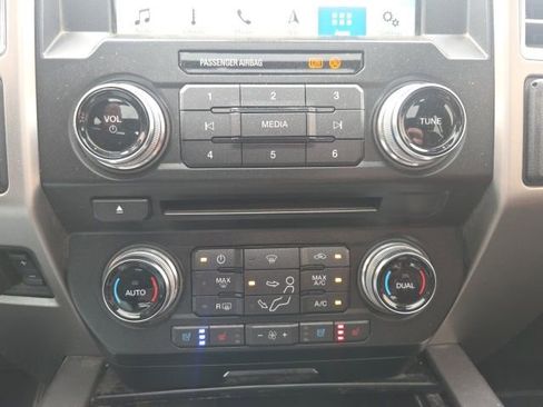 Used 2018 Ford F350 Platinum w/ Platinum Ultimate Package AWD/4WD image 32