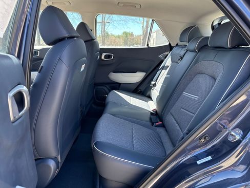 New 2026 Hyundai Venue SEL FWD image 18