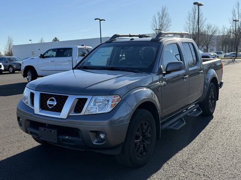 Used 2021 Nissan Frontier PRO-4X w/ Pro-4x Utility Package image 4
