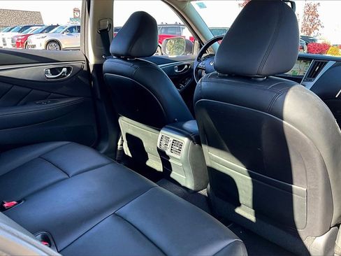 Used 2014 INFINITI Q50 Premium w/ Navigation Package image 31