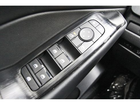 Certified 2025 Nissan Rogue S FWD image 19