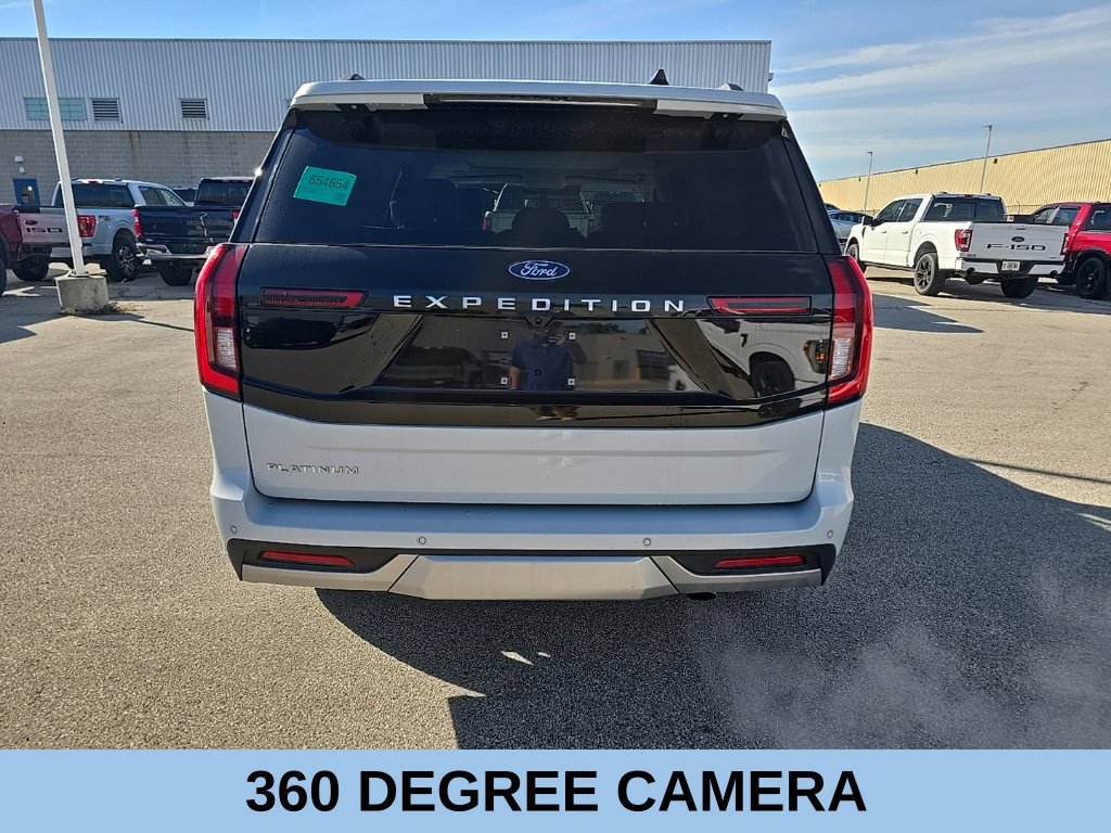 Used 2025 Ford Expedition Platinum w/ Platinum Ultimate Package AWD/4WD image 5